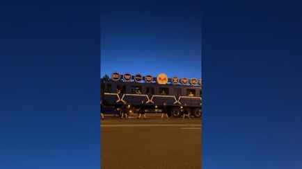 На репетиции парада в Минске заметили вагон метро. Это как?