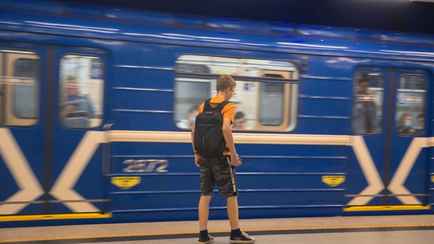 «Минсктранс» начал отслеживать по камерам школьников в метро и автобусах. Зачем?