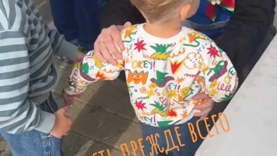 "А вдруг чекушка?" - В TikTok поспорили из-за видео, как в Минске на КПП перед парадом 3 июля обыскивали детей. К чему пришли?