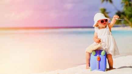 Что взять в дорогу, чтобы путешествие с детьми прошло гладко? Составили базовый список