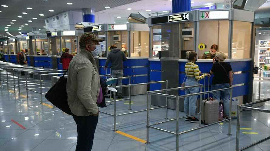 Кому из белорусов нужно проводить "идентификацию" личных вещей во время выезда из страны? В ГТК предупредили о "красном коридоре"