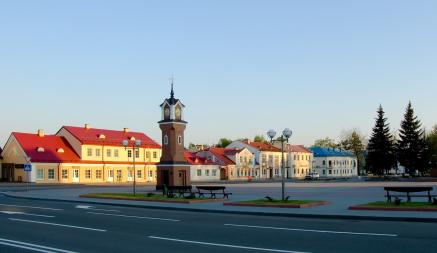 В описании лота сказано, что статуя маленького Ленина