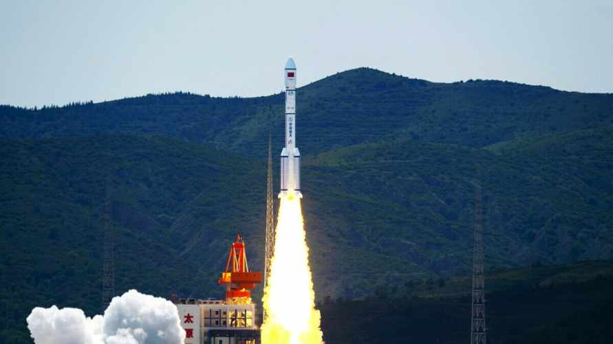 Китайская ракета «Чанчжэн-6А»