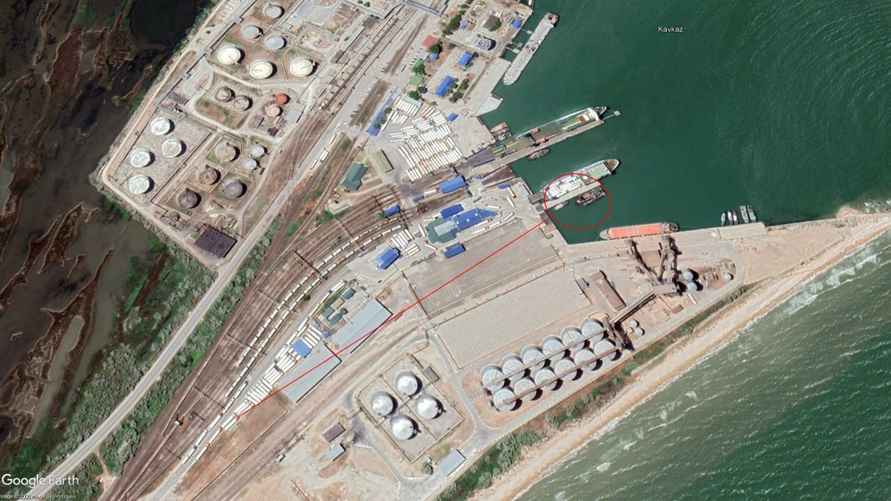 Фото порта и парома до удара украинских ракет