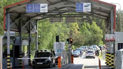 Литва снова разрешила въезд некоторым легковушкам с белорусскими номерами