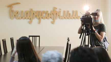 «Беларусьфильм» пообещал выпустить фильм про влюбленного в китаянку белоруса. А в Китае снимать будут?