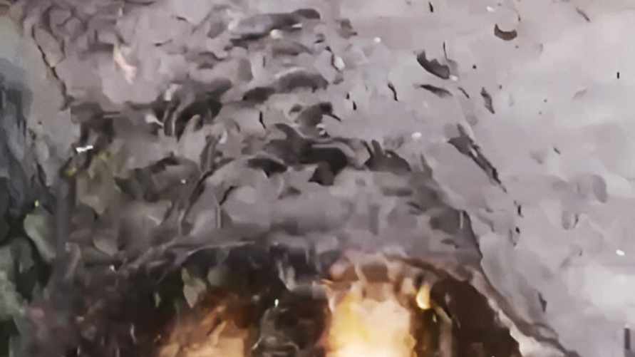 "Опять эти африканцы нас мочат" — Белорусы поделились видео ливня, который обрушился на Минск