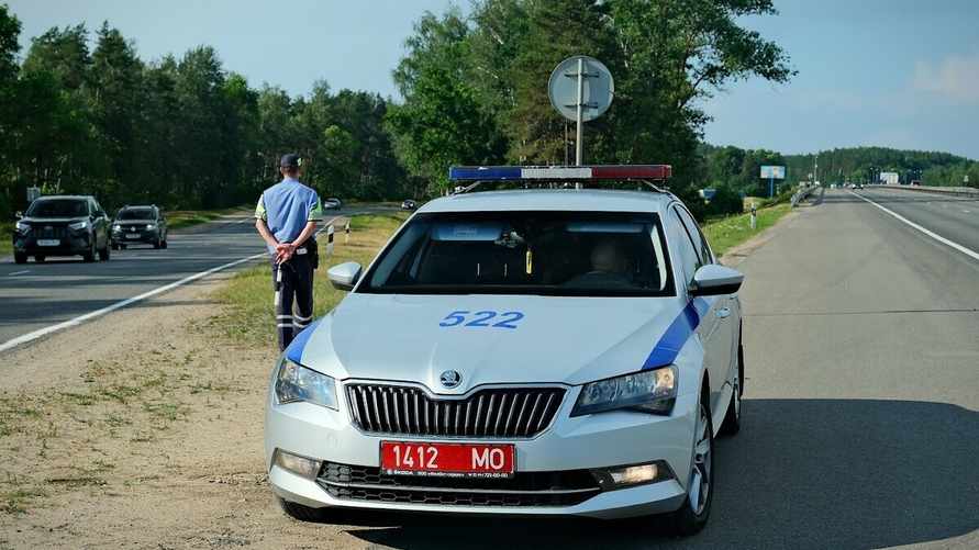 ГАИ отправила патрули "Стрелы" в разные части Беларуси. На каких дорогах контроль?
