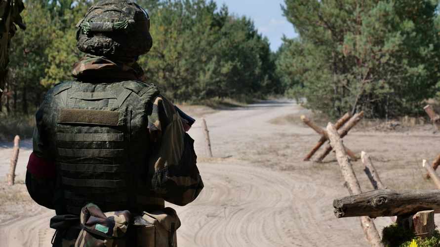 Украина призвала Беларусь не совершать "трагических ошибок" и отвести войска от границы