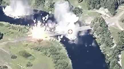 Украинцы показали уничтожение понтонных переправ ВС РФ в Курской области