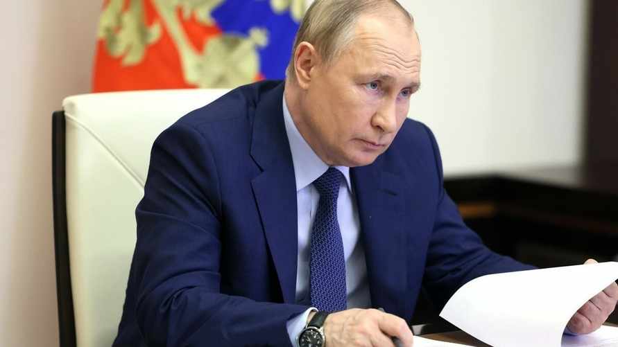 Путин разрешил переселяться в РФ на льготных условиях иностранцам, не принимающим "деструктивные установки своих стран"