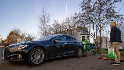 В Минэнерго назвали год, когда в Беларуси останутся только супербыстрые электрозаправки