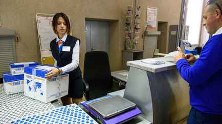 Белорусы пожаловались на посылки с каталогами от незнакомцев. Что известно?