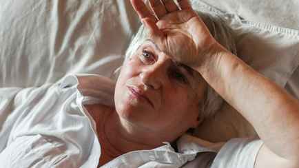 Проснулись раньше будильника и хотите лечь вновь? Вот сколько минут должно быть в запасе, чтобы избежать мигрени