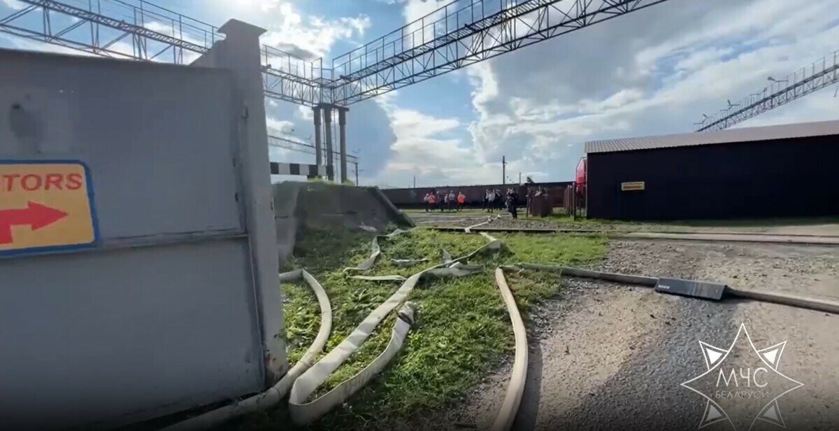 В Минске на ж/д путях произошла утечка бензилхлорида. В МЧС рассказали подробности