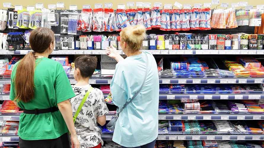 В МАРТ назвали свою сумму, сколько белорусам стоит собрать детей в школу. Сравните со своей?