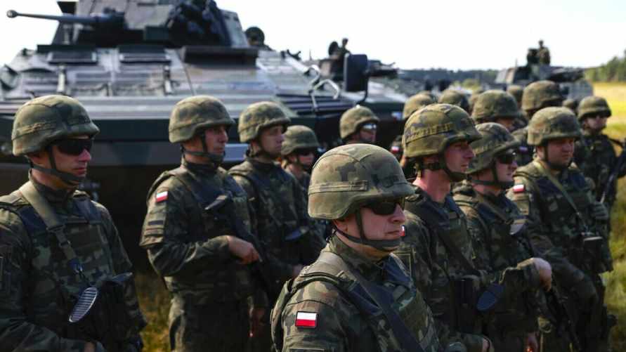 В Польшу НЛО "залетел и исчез через 25 километров" — Минобороны