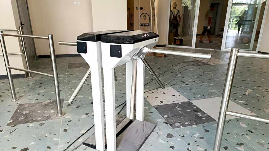 "Никаких тебе обоев" — В "Минскстрое" показали новое общежитие на 700 мест