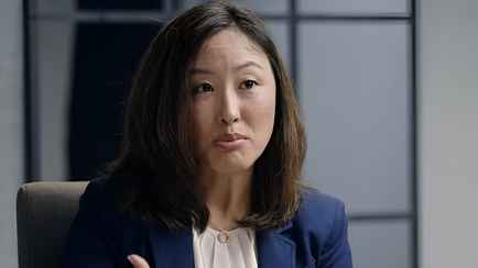 Сомнолог назвала 5 продуктов, которые разрушают сон и рассказала, как избавиться от «белого шума» перед сном — «Это простые действия»