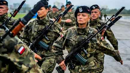 Сколько зарабатывают польские военные? В армии раскрыли зарплаты от рядовых до генералов