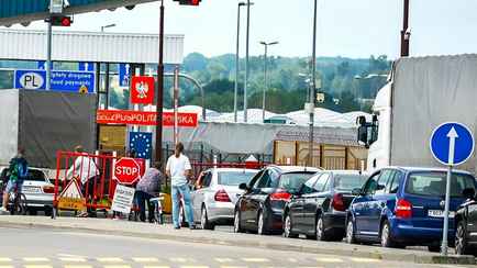 В МИД Польши рассказали, планируют ли запрещать въезд в страну для белорусских авто