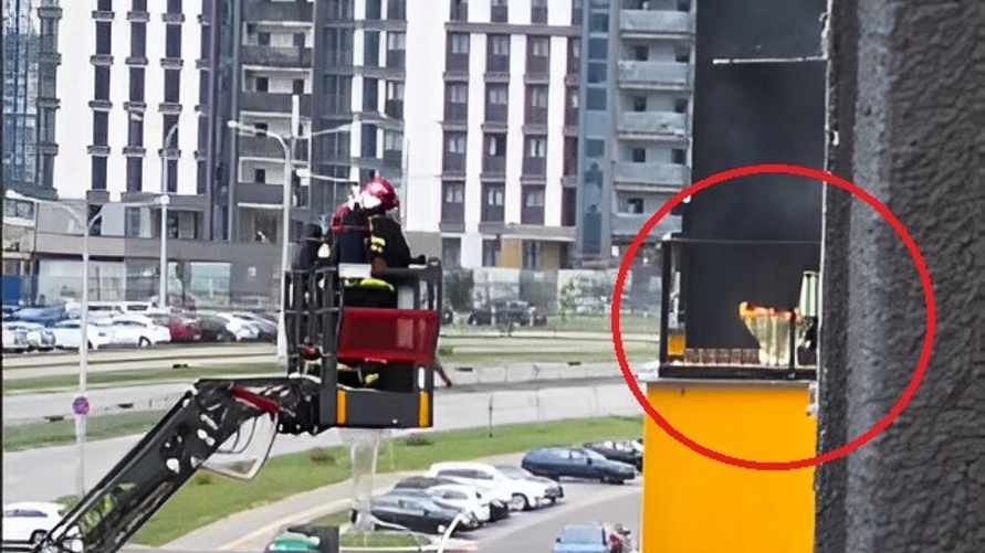 "Каждый развлекается как может" — Минчанка показала, как в "Минск-Мире" пожарные тушили горящий унитаз