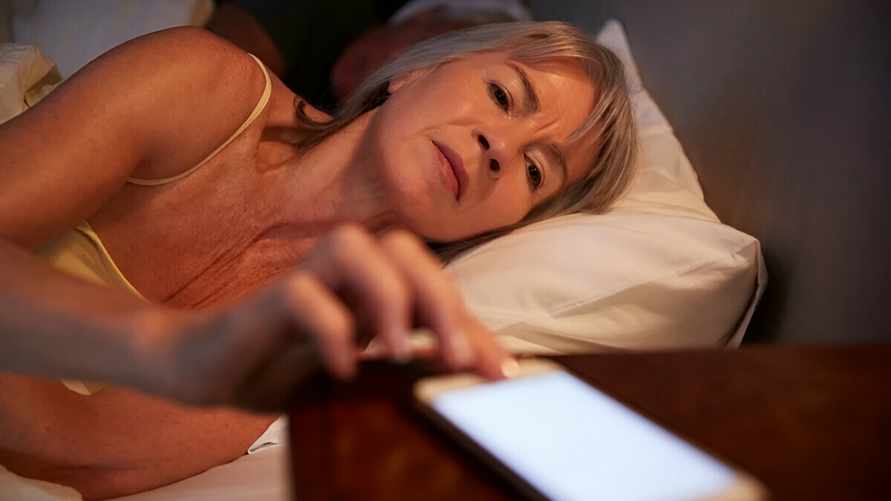 Как белорусам перестать просыпаться с усталостью? Эксперты рассказали, какая распространённая привычка портит качество сна