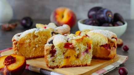 Вкуснее шарлотки и проще штруделя. Нашли рецепт пирога из слив, который захочется повторить снова