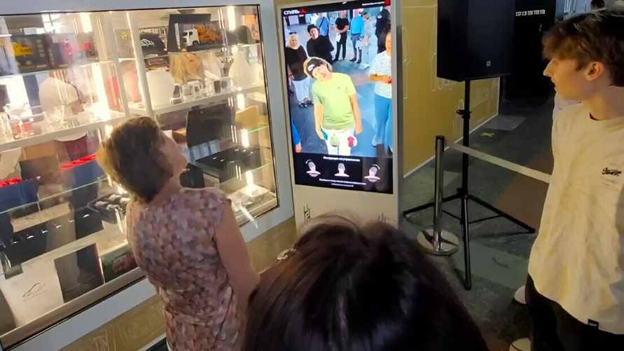 В одном из магазинов Минска заработала виртуальная примерочная. Как ею пользоваться?