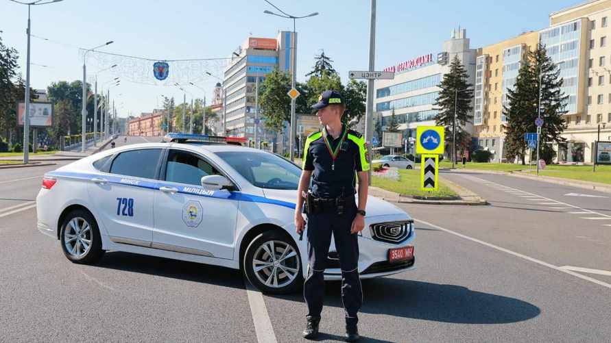 ГАИ пообещала "отработать" одну из крупнейших автодорог Беларуси. Где будут дежурить патрули?