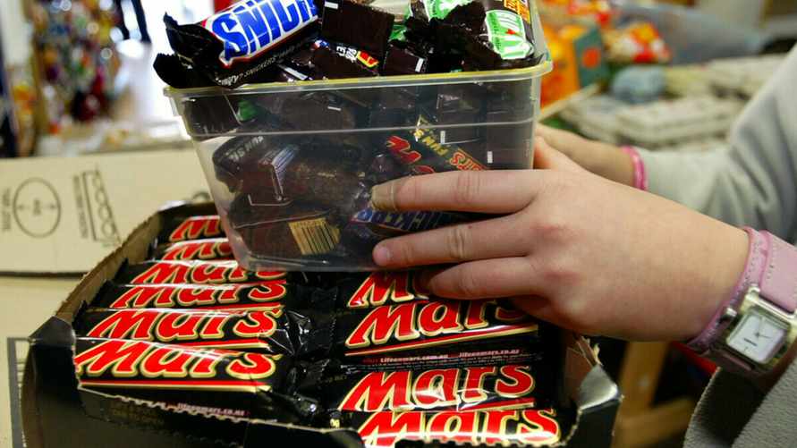 Производитель переименовал батончики Snickers. Это как?