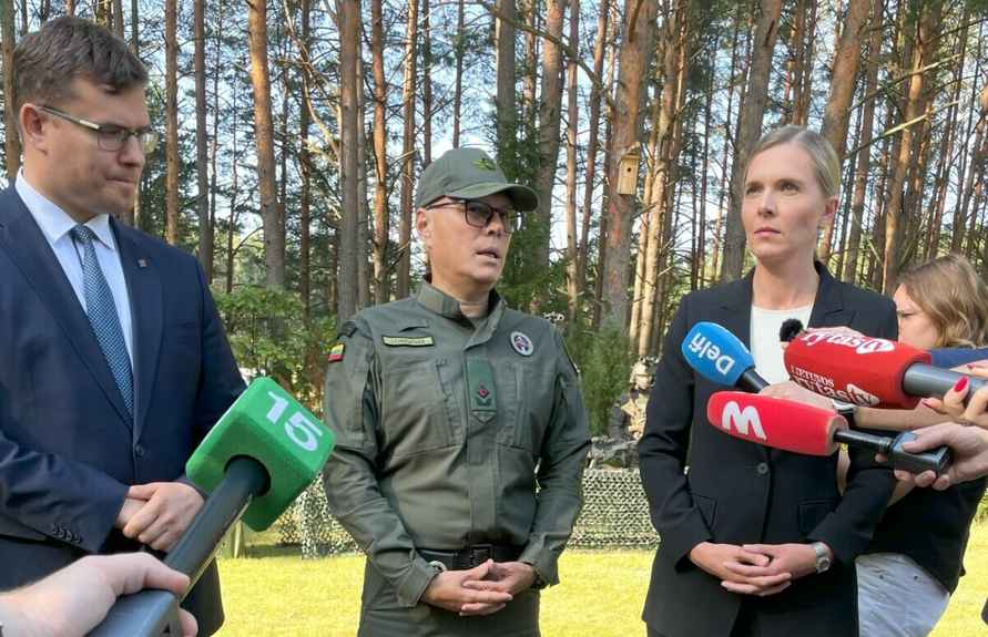 Бельгийские пулеметы и немецкие винтовки. В Литве показали, на что потратили 3 млн евро для вооружения солдат на границе с Беларусью
