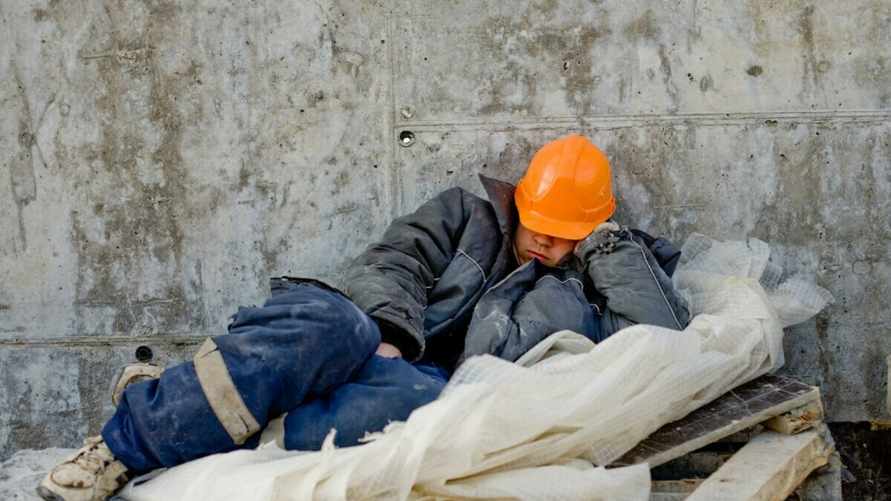 Что делать, если на работе не дают отпуск из-за "производственной необходимости"? В Минтруда Беларуси объяснили