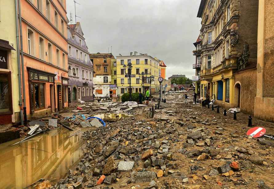 В Польше ввели режим стихийного бедствия из-за наводнения, которое случается раз в 100 лет