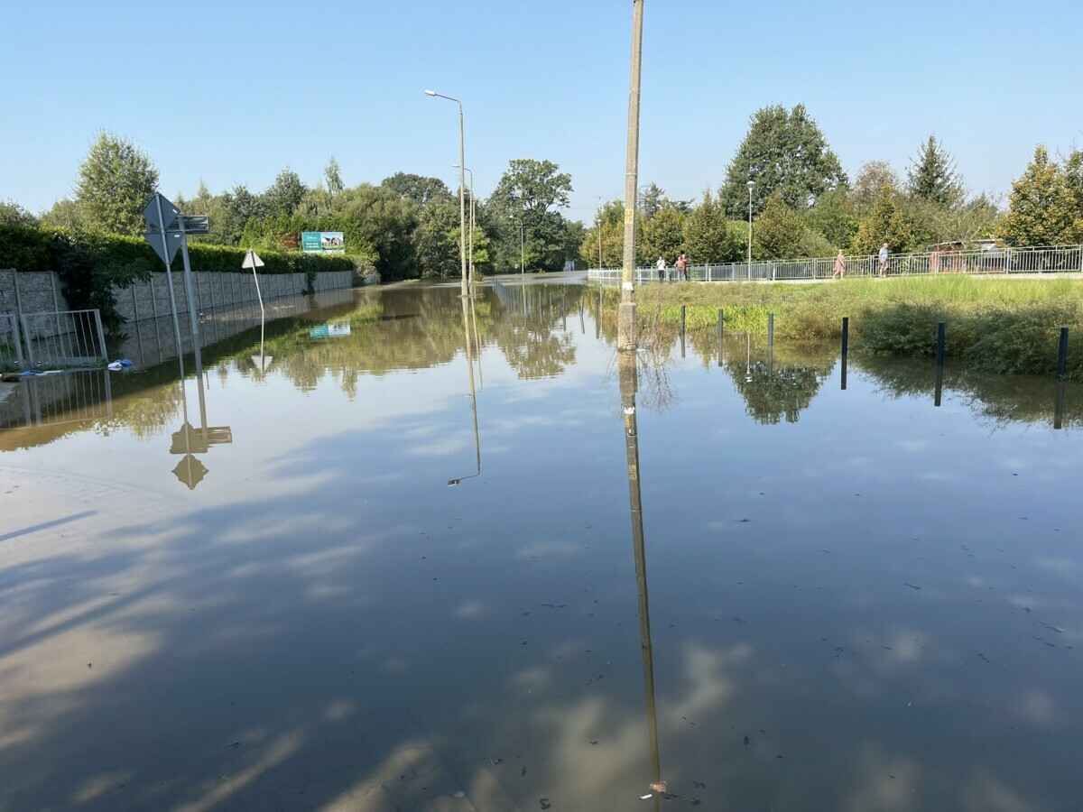 Поляки показали, во что циклон «Борис» превратил города. Синоптики предупредили - «апогей большой воды» ещё впереди