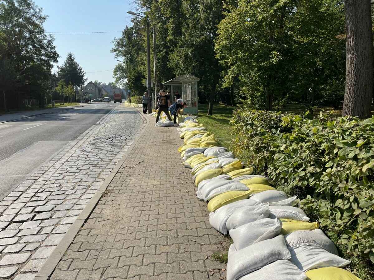 Поляки показали, во что циклон «Борис» превратил города. Синоптики предупредили - «апогей большой воды» ещё впереди
