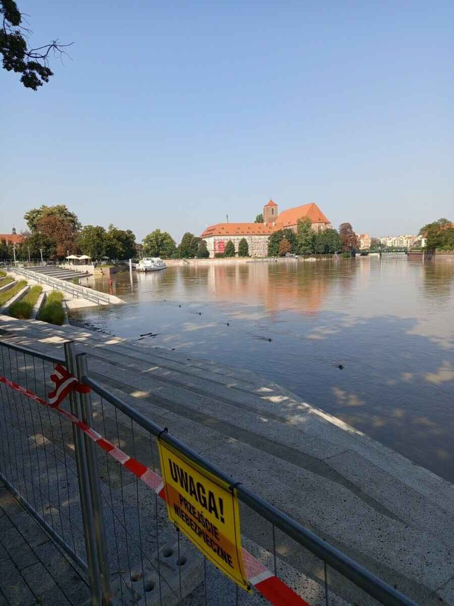 Поляки показали, во что циклон «Борис» превратил города. Синоптики предупредили - «апогей большой воды» ещё впереди