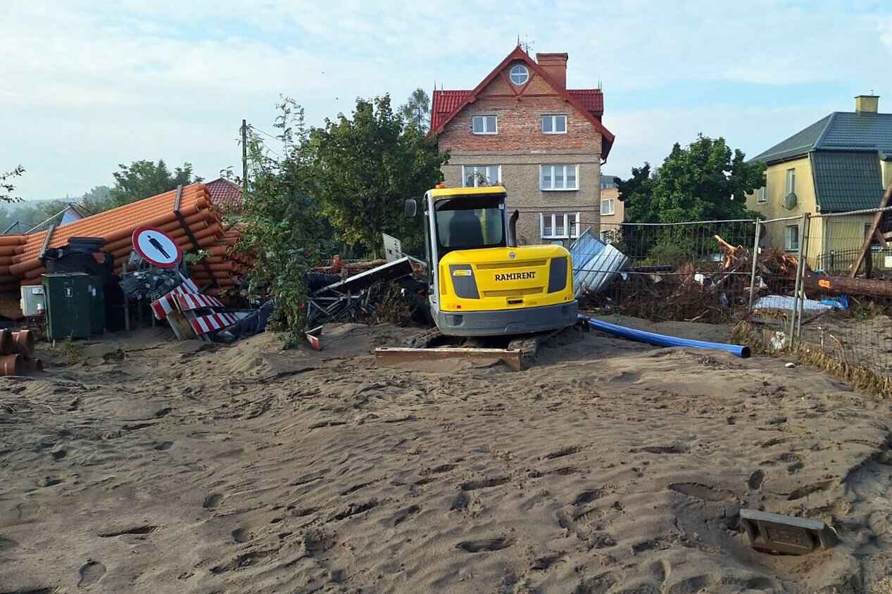 Поляки показали, во что циклон «Борис» превратил города. Синоптики предупредили - «апогей большой воды» ещё впереди