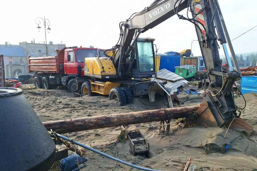 Поляки показали, во что циклон «Борис» превратил города. Синоптики предупредили - «апогей большой воды» ещё впереди