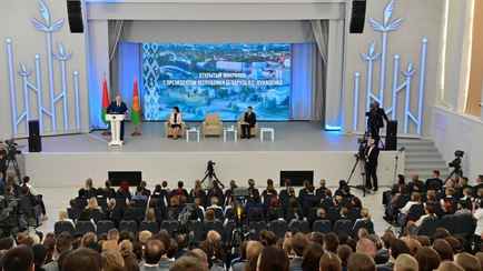 «Пытаюсь уберечь вас» — Лукашенко объяснил, почему белорусам «лучше жить немножко беднее»