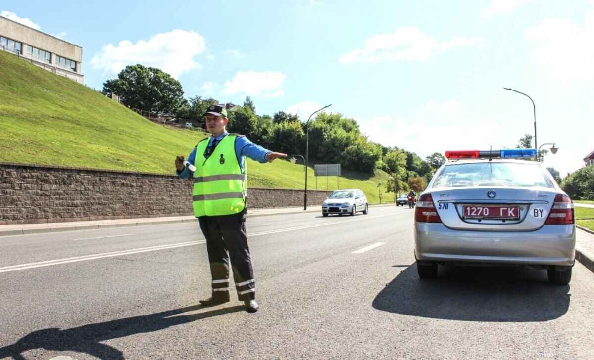 ГАИ отправила патрули и "Стрелу" на улицы одной области Беларуси. Кого пообещали отстранять от вождения?