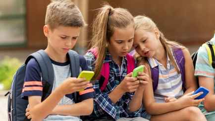 Правительство Австралии предложило запретить детям и подросткам пользоваться соцсетями