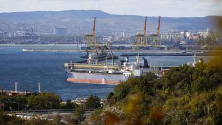 Великобритания внесла в «чёрный список» ещё 10 судов российского «теневого флота»