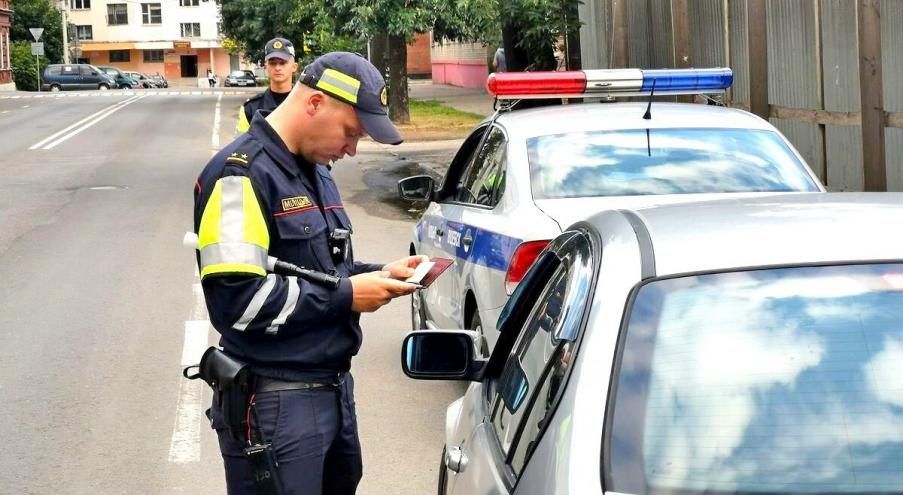 Так, в связи с сокращением светового дня ГАИ