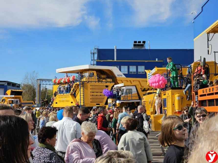 В Жодино заметили очередь из сотни человек, которая растянулась где-то на 50 метров. За чем стояли?