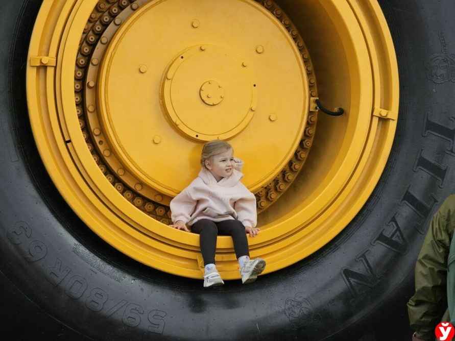 В Жодино заметили очередь из сотни человек, которая растянулась где-то на 50 метров. За чем стояли?