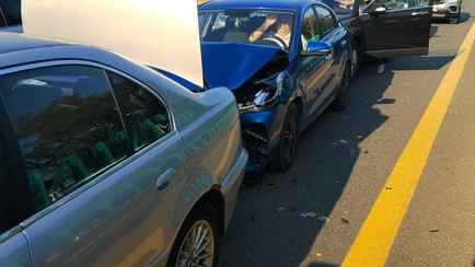 На минской кольцевой «паровозом» столкнулись 4 легковушки