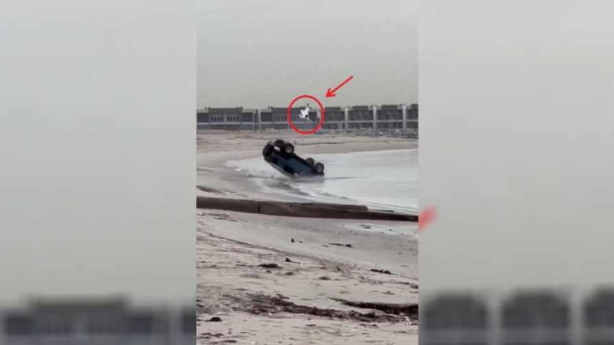 "Такое только в кино бывает" - Видео аварии с "улетевшим" водителем собрало почти 5 млн просмотров в Х