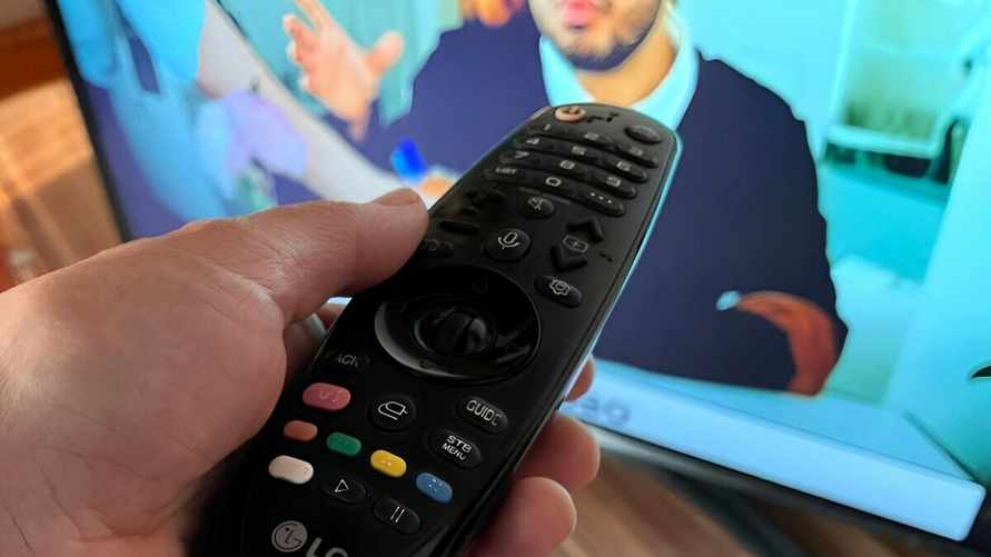 Белтелеком предупредил белорусов о "необходимости" перезагрузить телевизоры и приставки, чтобы смотреть новый канал