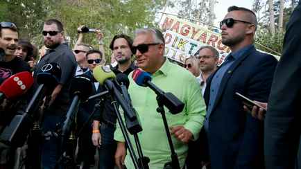 Венгрия пригрозила ЕС автобусами с мигрантами в Брюсселе